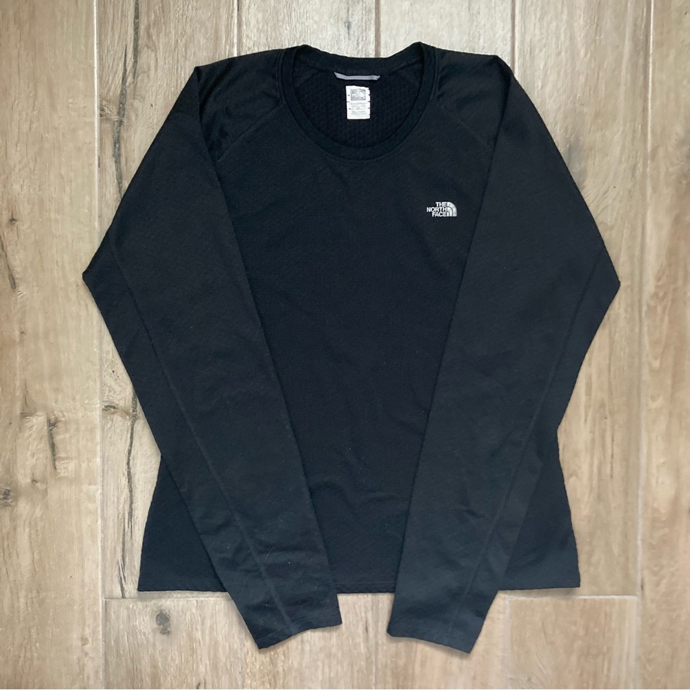 The North Face Textured Long-Sleeve Shirt with VaporWick®